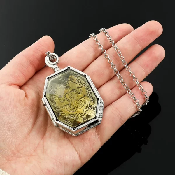 guardapelo de slytherin